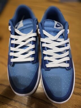 Nike Dunk Low  Marina Blue Sneakers in Sky Blue and Navy Size 9.5m/11w NEW